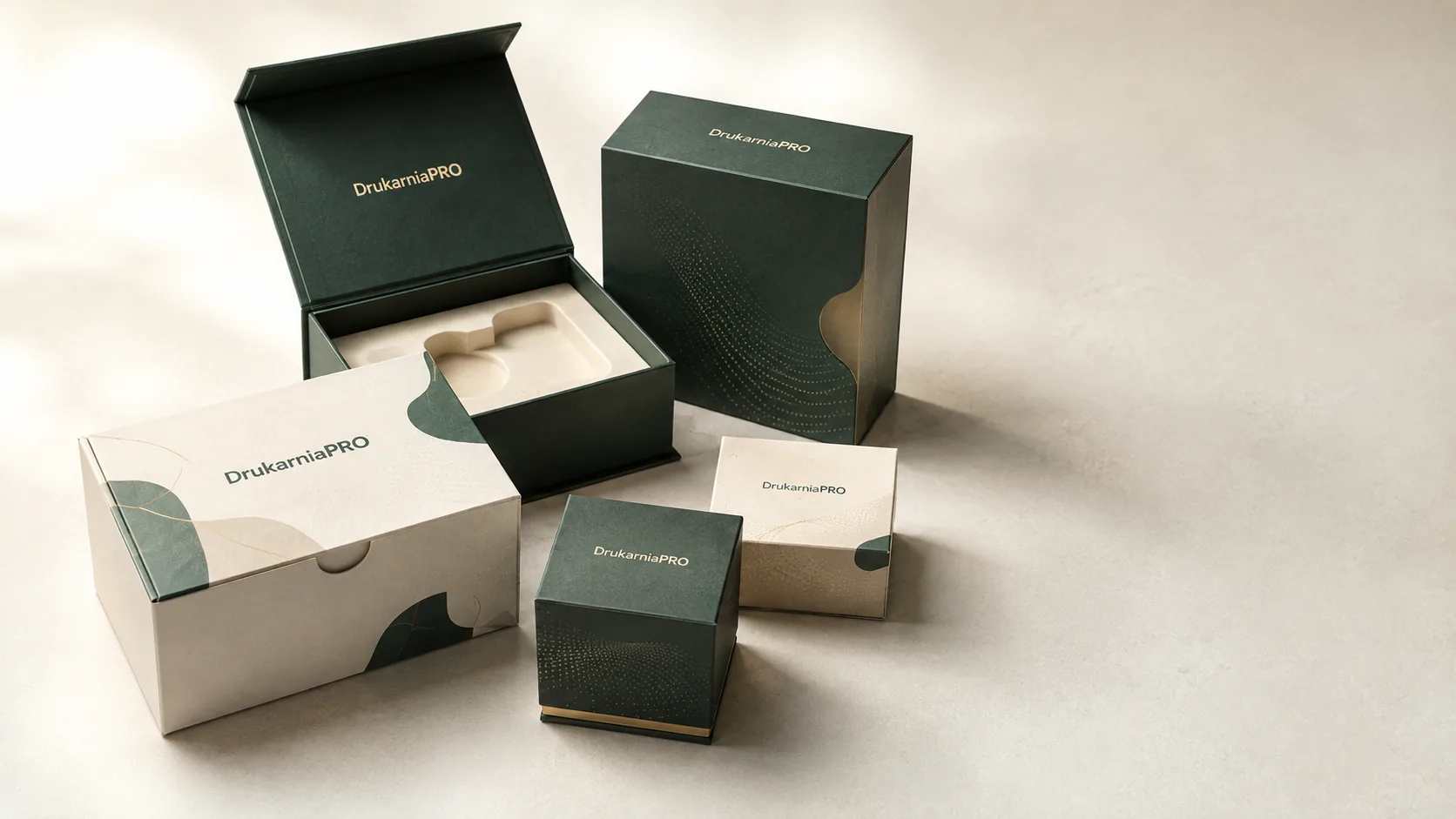 opakowania kartonowe: pudełka fasonowe, rigid box, tektura kaszerowana